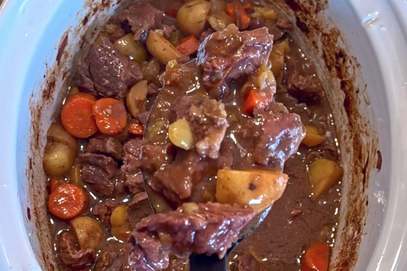 Crockpot Steak Bites with Vegetables